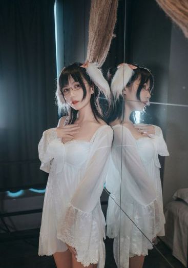 年轻的阿姨在线看_在线影院观看