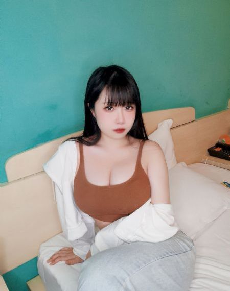 美女沙龙_超清全集免费观看