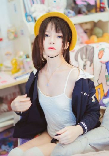 兄妹看电视时当着父母_蓝光动漫免费观看