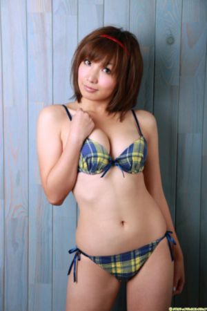电影漂亮的嫂子_日本电影视频网址大全