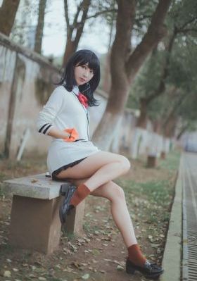 老女人擦她毛茸茸的下面电影_BD英语免费观看超清