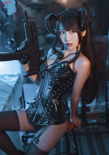 《偷窥女教师》在线观看_BD英语免费观看最新