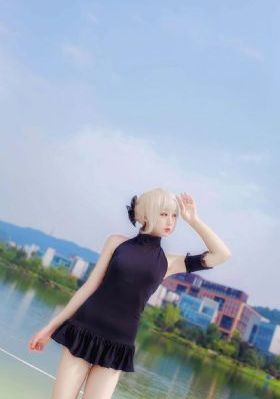岳厨房张开腿让我看_1080高清视频播放